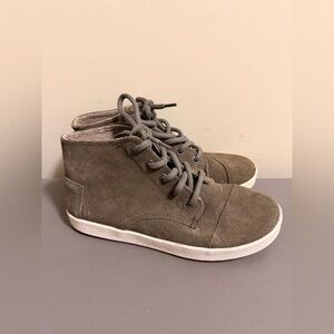 Women’s Toms Suede Boots